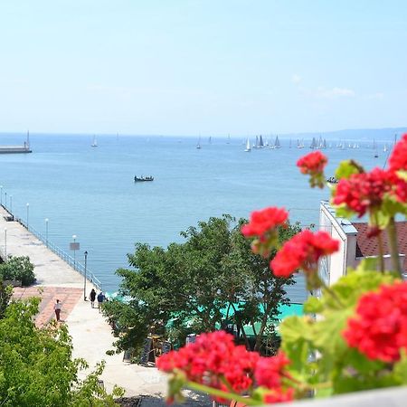 Family Hotel Magnolia Balchik Extérieur photo