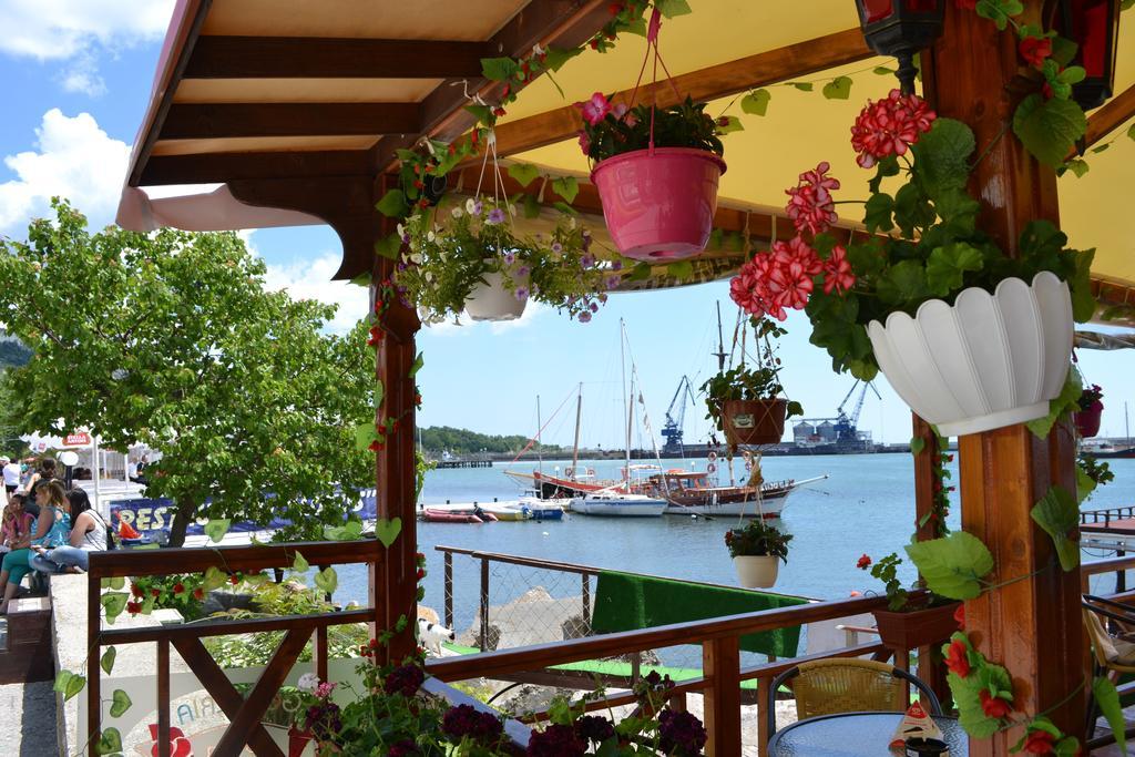 Family Hotel Magnolia Balchik Extérieur photo