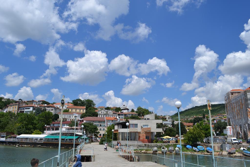 Family Hotel Magnolia Balchik Extérieur photo